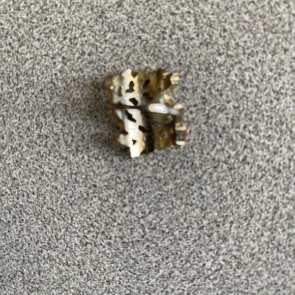 Vintage Y2K Pink & Gold Toned Vine Leaf Statement Ring Size 8 - Picture 4 of 7